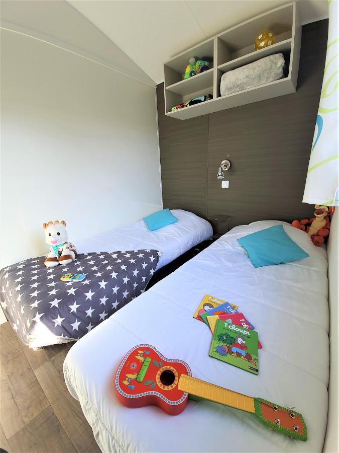 Camping Le Clos Des Pins Hotel Сент-Илер-де-Рие Екстериор снимка